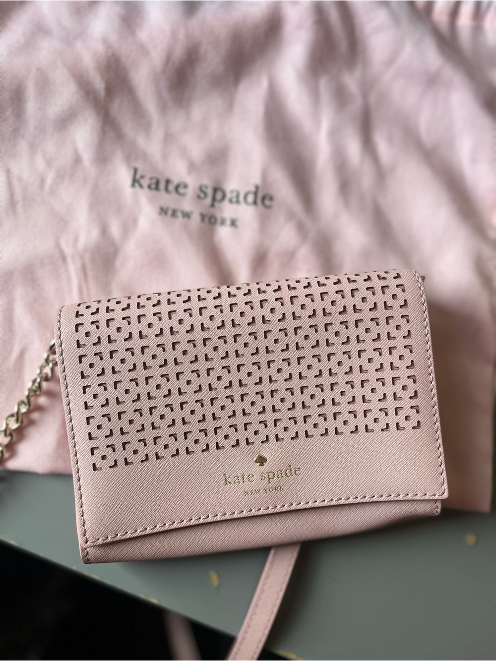 Kate Spade Blush Pink Perforated Crossbody Wallet Bag w Dusty EUC Like New